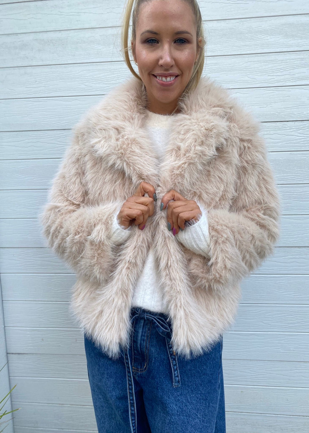 Maggie faux fur jkts- Neutral