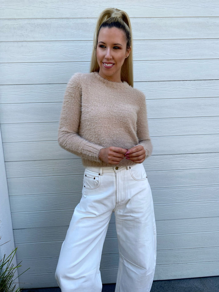 Arna fluffy knit- neutral