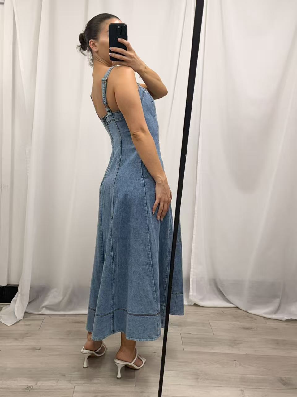 Denim Sleeveless Midi Dress - Light Wash