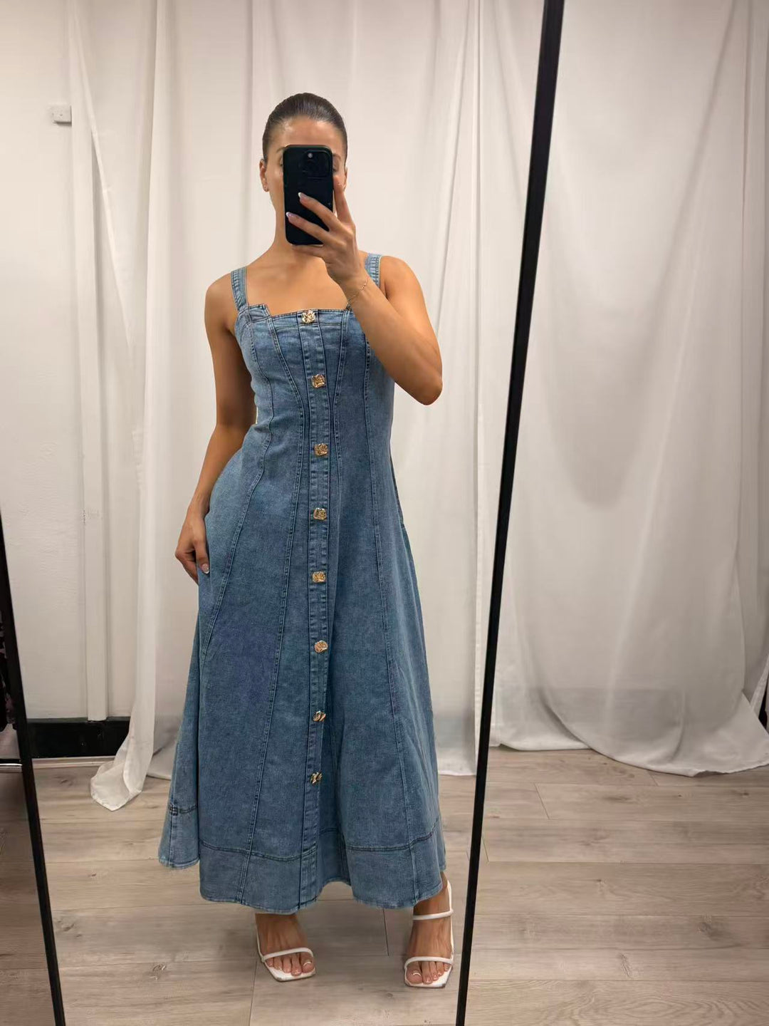 Denim Sleeveless Midi Dress - Light Wash