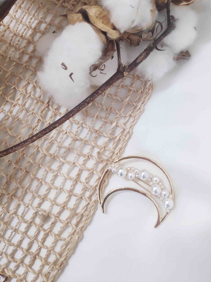 Moon Shape Pearl Hair Pin