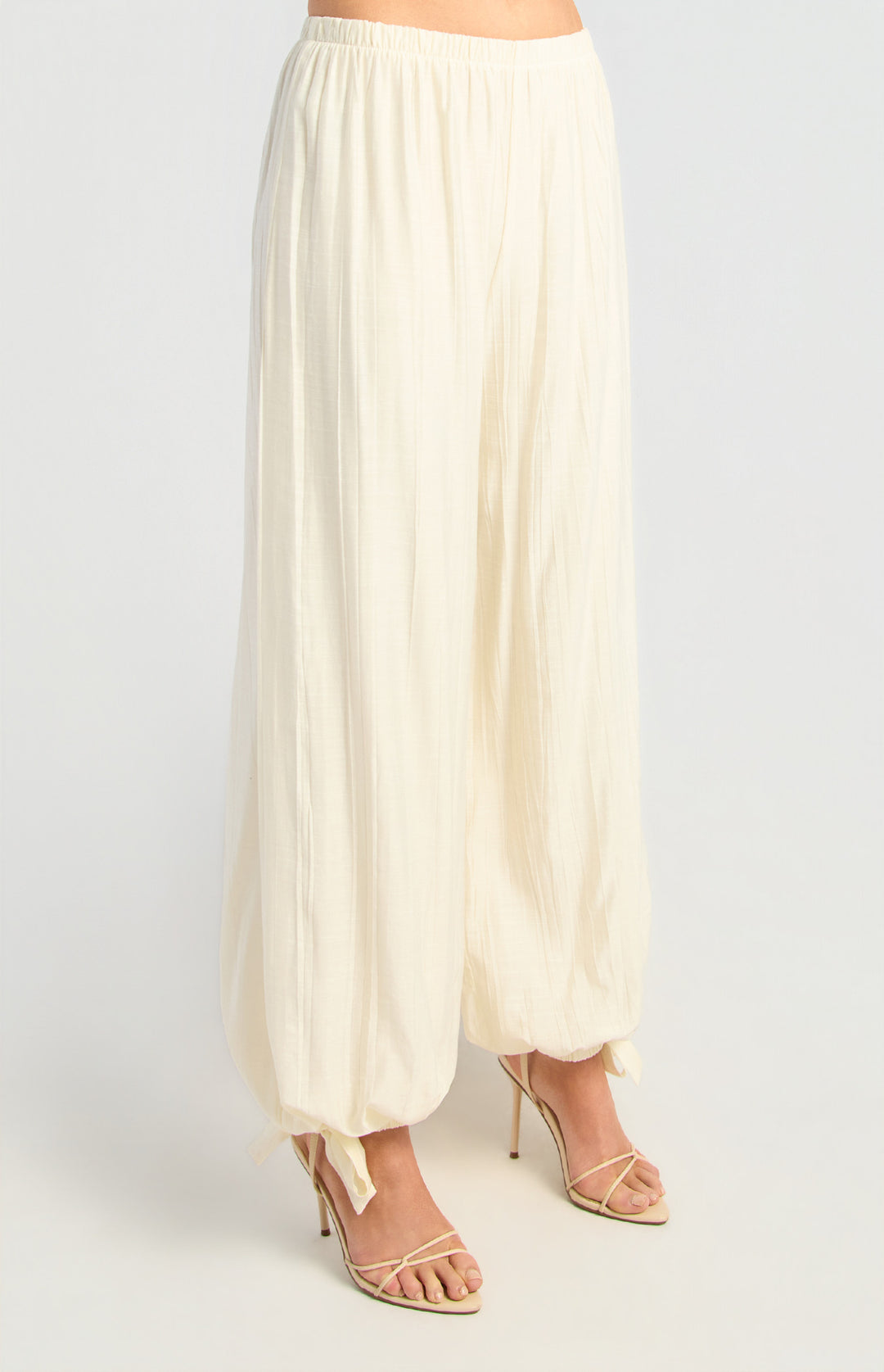 Textured Balloon Hem Pants - Cream