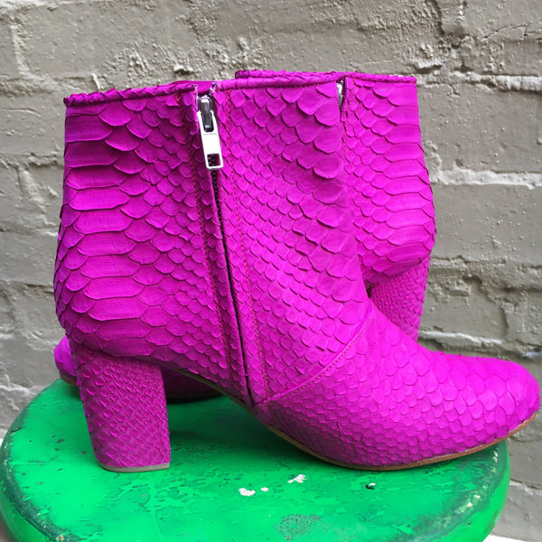 Joey Boot - Neon Pink-Shoes-jfahristore