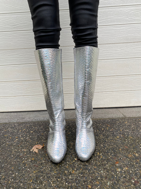 Makri boots - Holographic