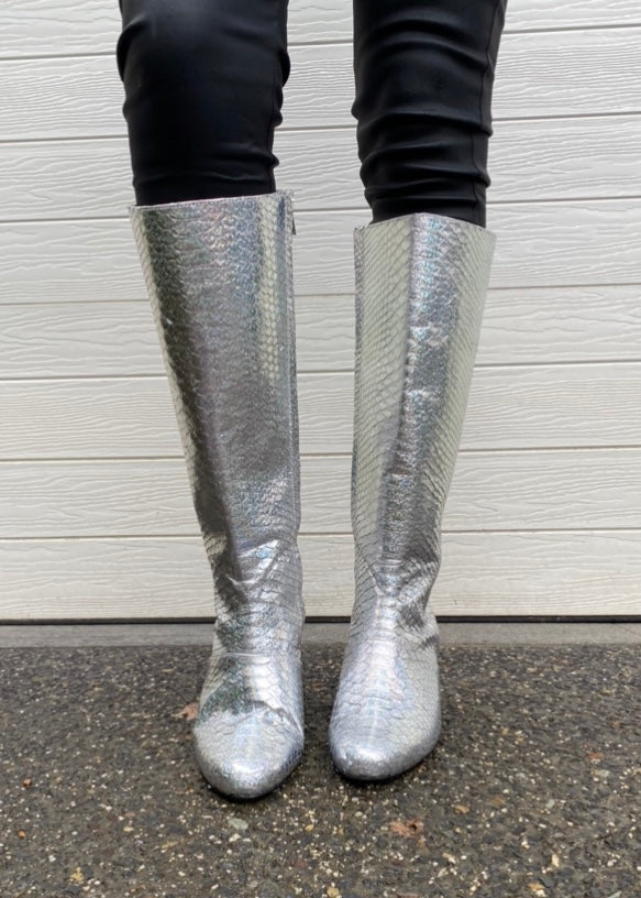 Makri boots - Holographic