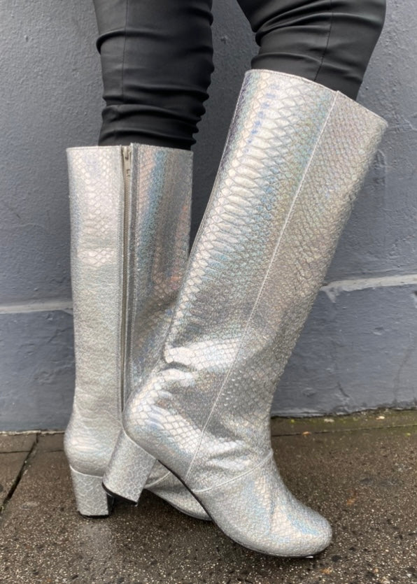 Makri boots - Holographic